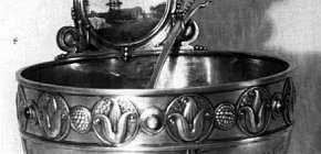 Срібна чаша роботи К.Фаберже, подарована криворізькому інженеру