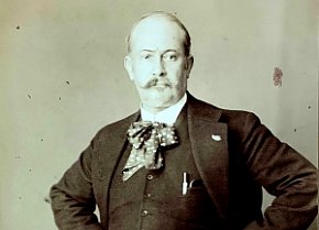 Автор першого пам'ятника Олександру Полю Борис Едвардс