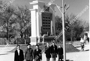 Вид нового скверу на Центральній площі, 1949 рік