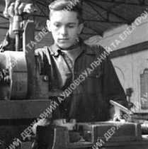 Стругальник механічного цеху, 1949 рік