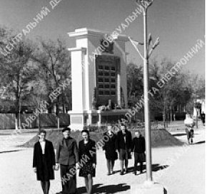 Вид нового скверу на Центральній площі, 1949 рік