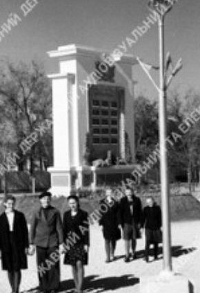 Вид нового скверу на Центральній площі, 1949 рік