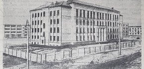 Школа-інтернат в селищі НКГЗК, 1960-й рік