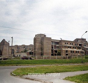 Руїни «Будинку побуту» на Спаській, 1990-ті роки