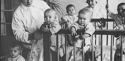 В дитячому комбінаті Криворіжбуду, 1937-й рік