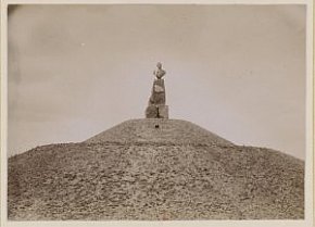 Перший пам'ятник Олександру Полю у Кривому Розі (встановлений у 1891)