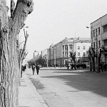 Старе фото проспекту Карла Маркса, ймовірно кінець 1960-х – початок 1970-х років