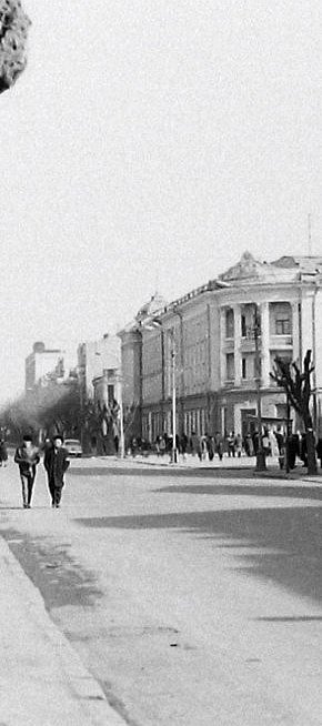 Старе фото проспекту Карла Маркса, ймовірно кінець 1960-х – початок 1970-х років
