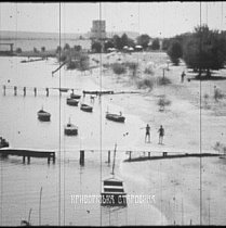 Пляжна зона на правому березі Кресівського водосховища, літо 1968 року