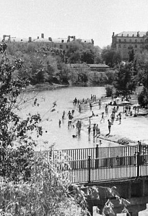 Вид на пляж парку імені Гагаріна (нині Театральний), травень 1971 рік