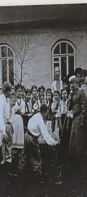 Учні й учениці Криворізького комерційного училища