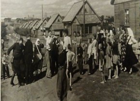 Теперішня вулиця Упіта у минулому