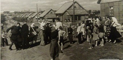 Теперішня вулиця Упіта у минулому