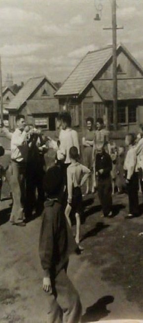 Теперішня вулиця Упіта у минулому