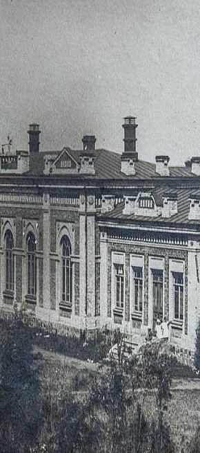 Будівля театру та школи Галківської копальні