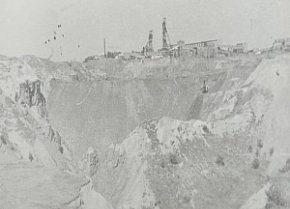 Провалля біля шахти Кірова