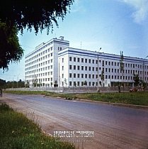 Поліклініка на Юності