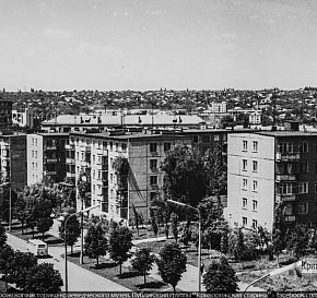 Вид на вулицю Пушкіна у бік площі Визволення