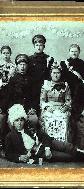 Молодята у містечку Кривий Ріг