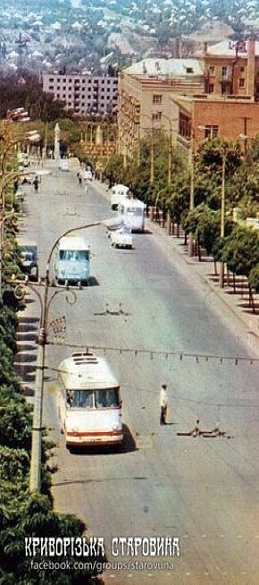 Вулиця Лермонтова. Вид на площу Миру