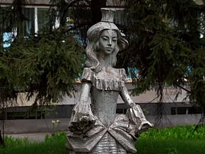  Про скульптури для театру у Кривому Розі | 1kr.ua