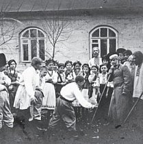 Вистава драматичного гуртка Криворізького комерційного училища, 1912 рік