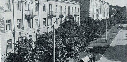 Молодіжні гуртожитки РУ ім. Дзержинського(Саксаганський рудник), 1981 рік.