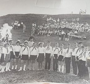 Скелi МОДРу , учнi середньої школи №5 , 1970 рiк