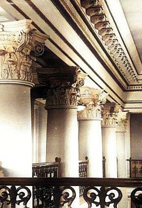Фойє театру ім. Т. Г. Шевченка (Центрально-Міський район), 1951-й рік
