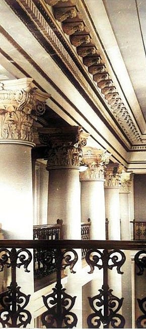 Фойє театру ім. Т. Г. Шевченка (Центрально-Міський район), 1951-й рік