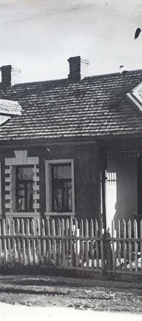 Двоквартирний житловий будинок № 16 в селищі ШУ ім. Рози Люксембург, 1949-й рік