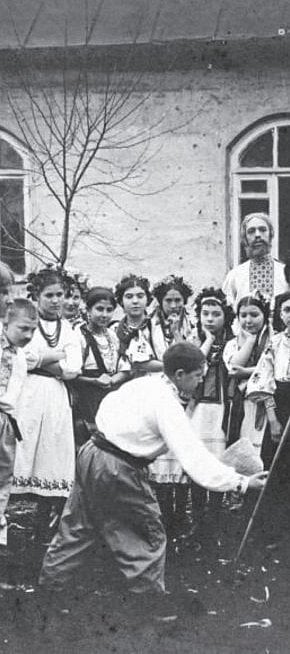 Вистава драматичного гуртка Криворізького комерційного училища, 1912 рік