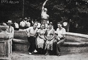 Колишній парк Колачевського, РУ ім. Орджонікідзе святкує День Шахтаря, 1955 рік