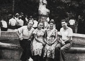 Колишній парк Колачевського, РУ ім. Орджонікідзе святкує День Шахтаря, 1955 рік