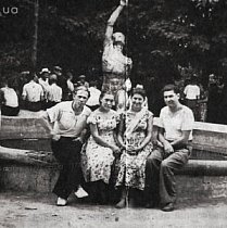 Колишній парк Колачевського, РУ ім. Орджонікідзе святкує День Шахтаря, 1955 рік