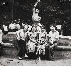 Колишній парк Колачевського, РУ ім. Орджонікідзе святкує День Шахтаря, 1955 рік