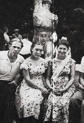 Колишній парк Колачевського, РУ ім. Орджонікідзе святкує День Шахтаря, 1955 рік