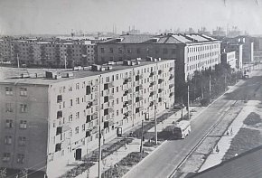 Кривий Ріг, нинішня вулиця Степана Бандери (колишня вулиця Костенка)