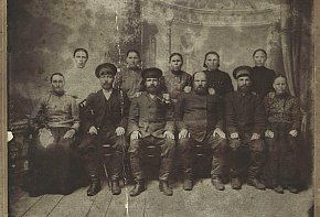 Селяни Веселих Тернів, близько 1905 рік