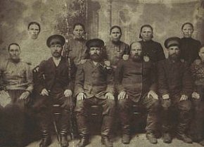 Селяни Веселих Тернів, близько 1905 рік