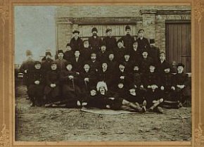 Робітники електромеханічного відділу Галковського рудника, 1907 рік