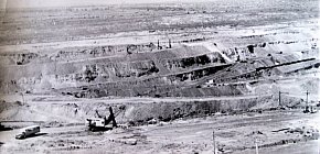 Південно-західний борт Глеюватського кар’єру ЦГЗК, 1978-1979 років