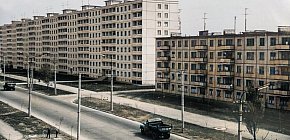 Вулиця Ватутіна (нині — Федора Караманиць) біля кільця 129 кварталу, другої половини 1970-х років