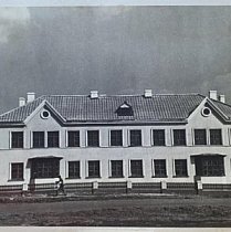 Двоповерховий житловий будинок, 1950-ті роки