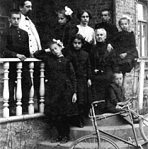 Родина директора Криворізького комерційного училища, 1913 рік