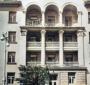 Площа Сталіна (нині — площа Захисників України), 1950-ті роки