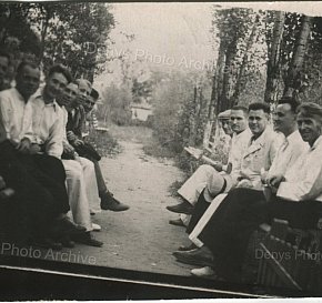 Студенти Криворізького гірничо-рудного інституту, 1 вересня 1951 року