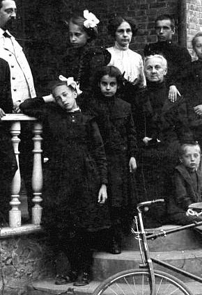 Родина директора Криворізького комерційного училища, 1913 рік
