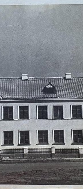 Двоповерховий житловий будинок, 1950-ті роки