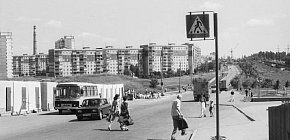 Мікрорайон Сонячний, вид на Горняцкий від станції «Жовтнева» («Сонячна»), 1996 року